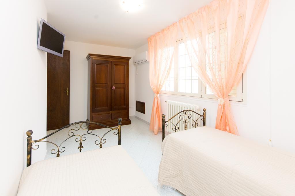 B&B La Casa Nel Borgo 斯佩起亚 外观 照片